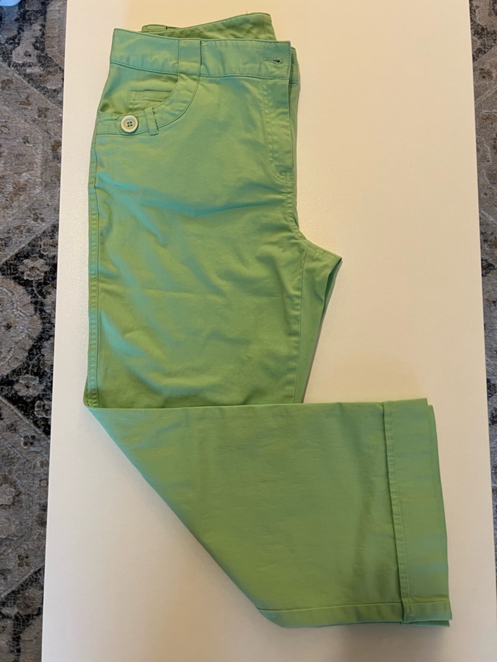 NWOT Cropped Light Green Pants with Button & Pocket Accents